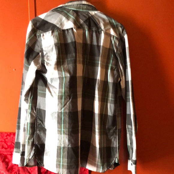 Levi’s button down shirt - Picture 2 of 3